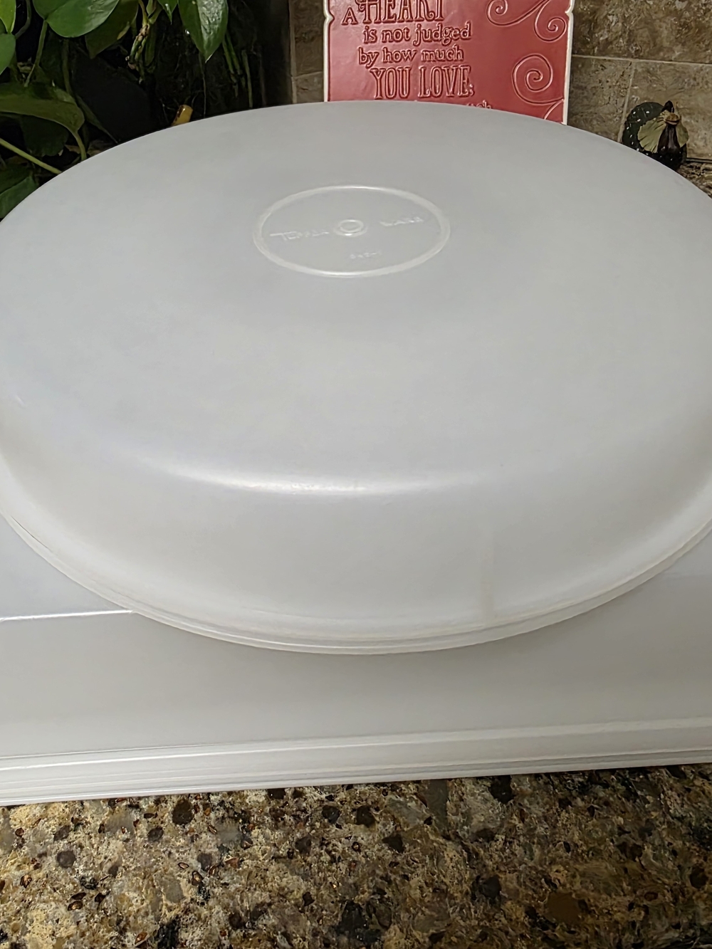 Tupperware White Round Microwave Food Cover